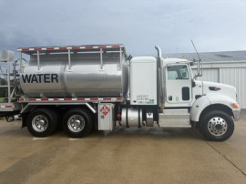 Peterbilt 348
